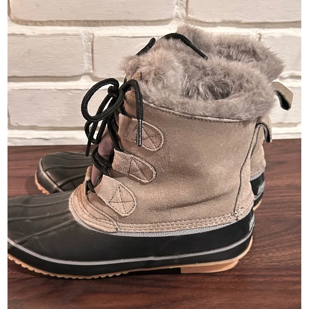 Khombu Womens Winter Duck Boots Tan Black‎ Faux Fur Trim Steel Shank Size 7 Snow
